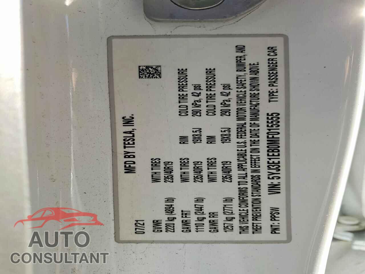TESLA MODEL 3 2021 - 5YJ3E1EB0MF015555