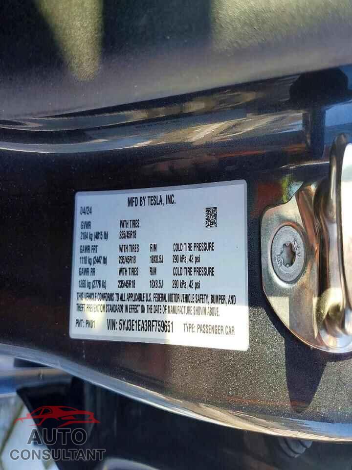TESLA MODEL 3 2024 - 5YJ3E1EA3RF759651