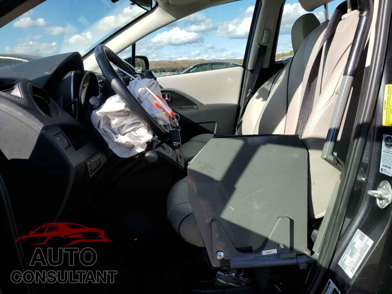 MAZDA 5 2015 - JM1CW2DL8F0180607