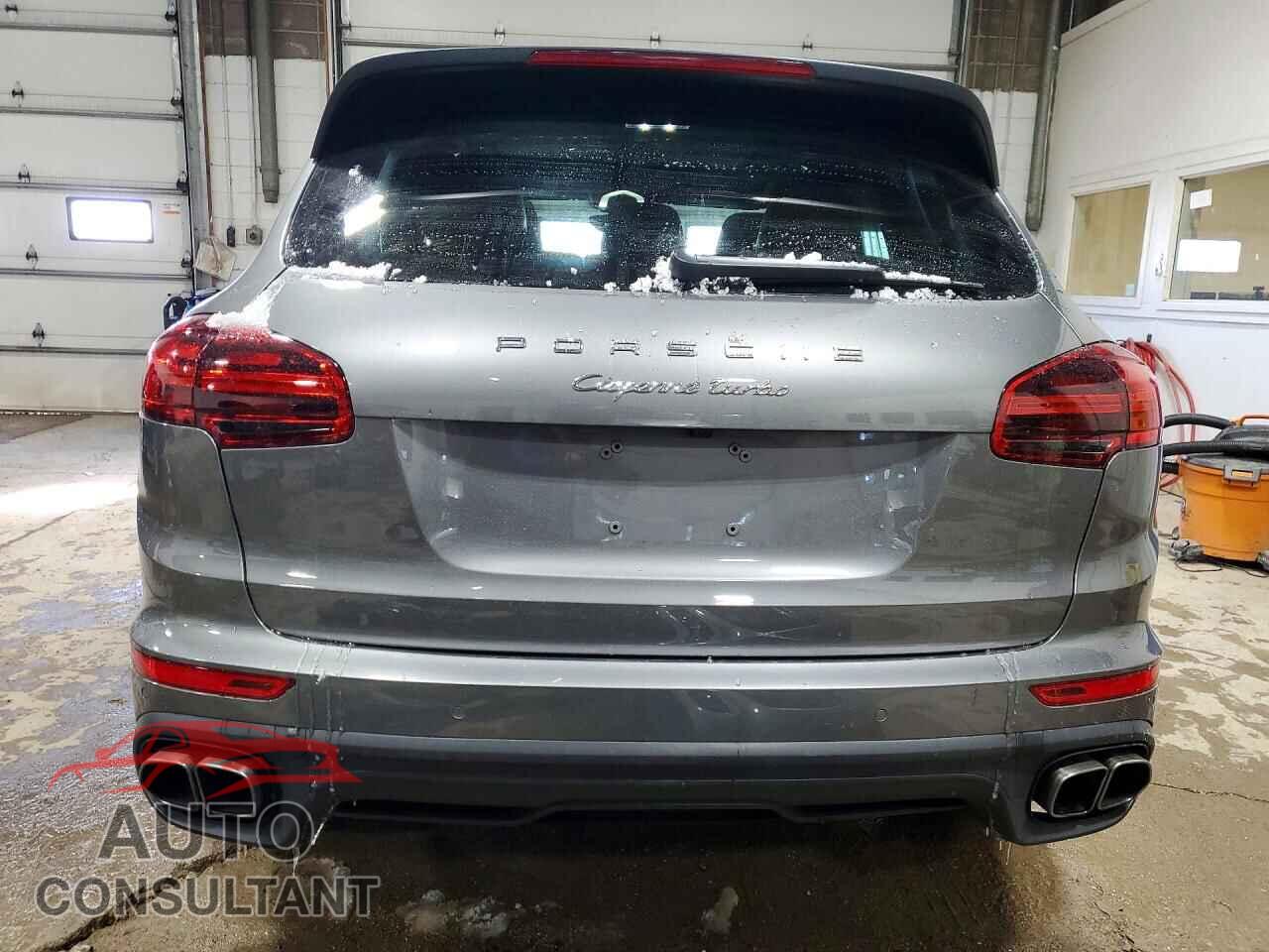 PORSCHE CAYENNE 2016 - WP1AC2A21GLA88734