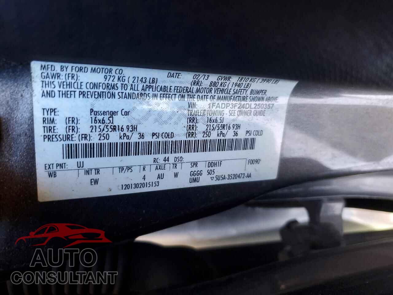 FORD FOCUS 2013 - 1FADP3F24DL250357