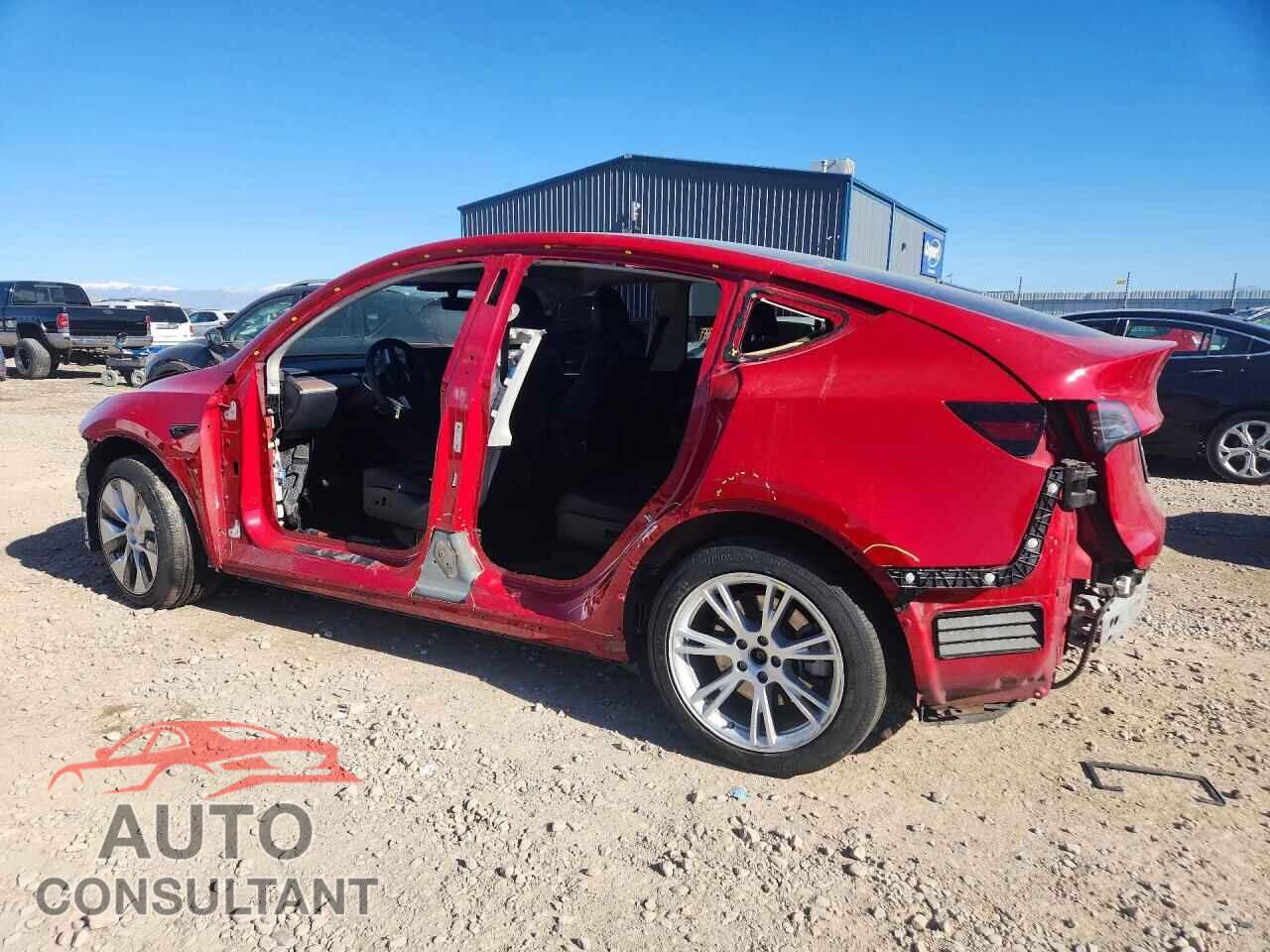 TESLA MODEL Y 2023 - 7SAYGAEEXPF631586