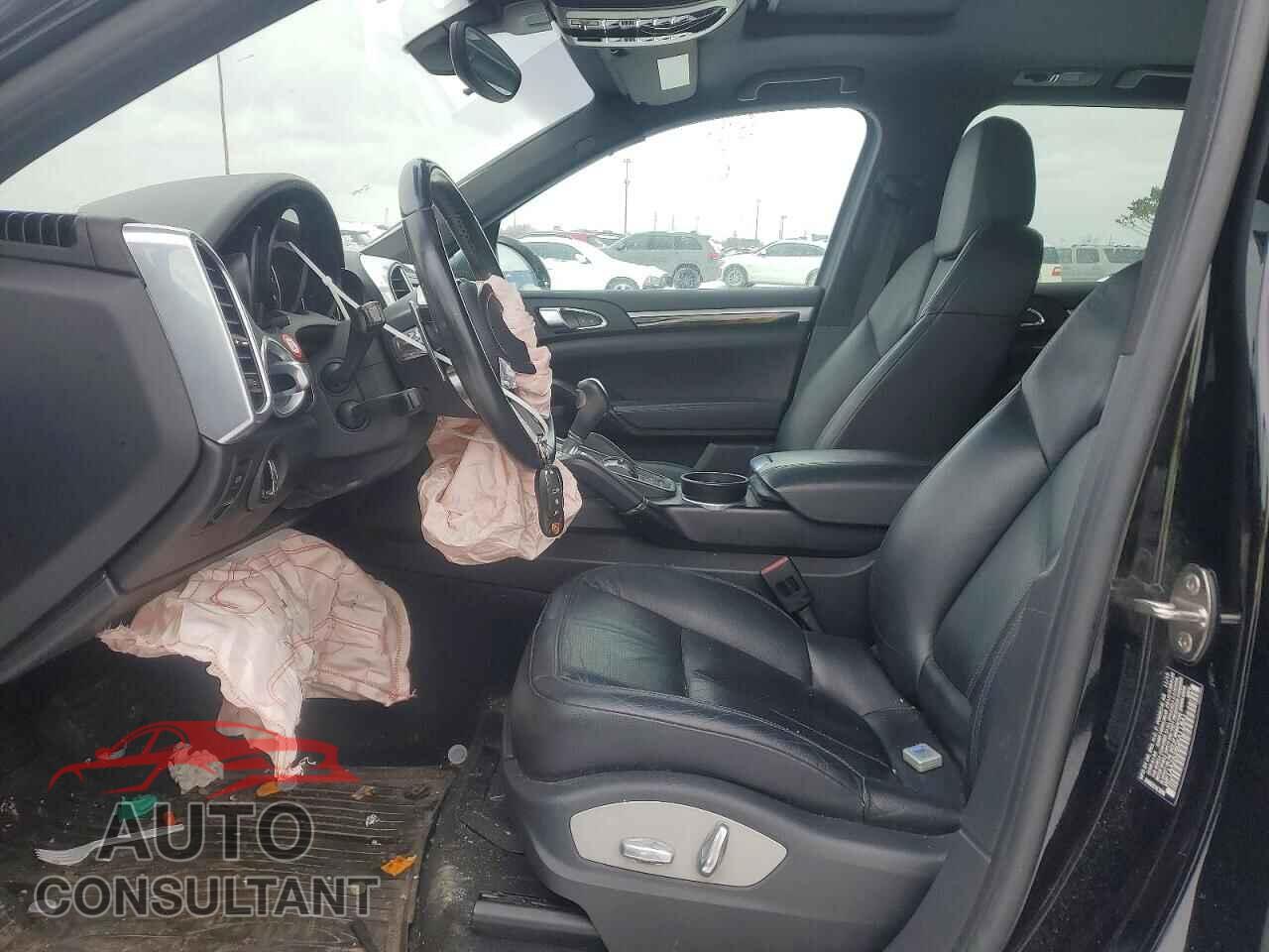 PORSCHE CAYENNE 2016 - WP1AA2A28GKA11841