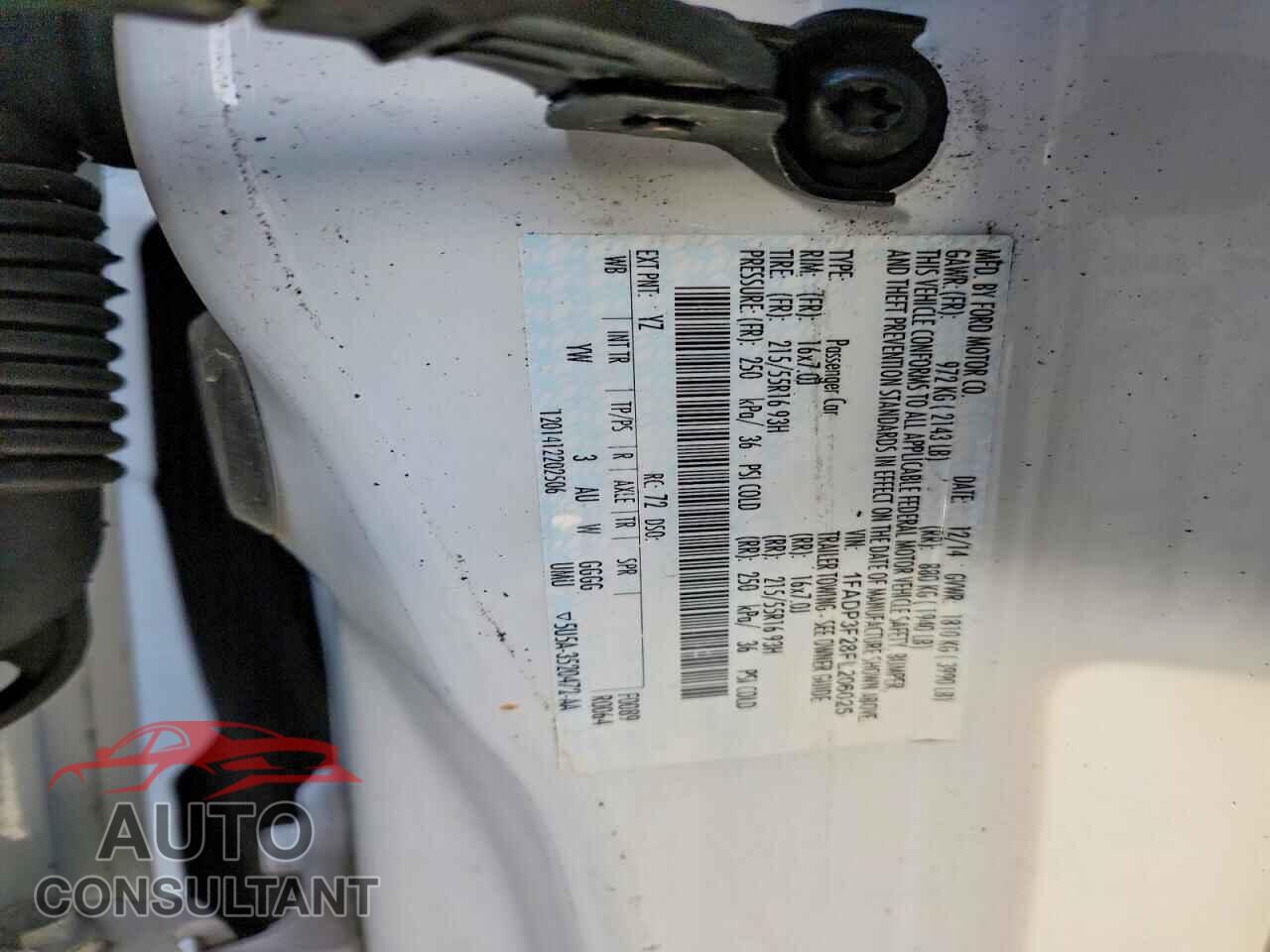FORD FOCUS 2015 - 1FADP3F28FL206025