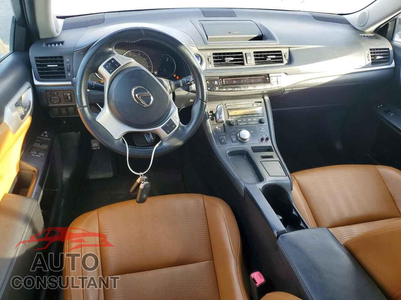 LEXUS CT 200 2012 - JTHKD5BH3C2120198