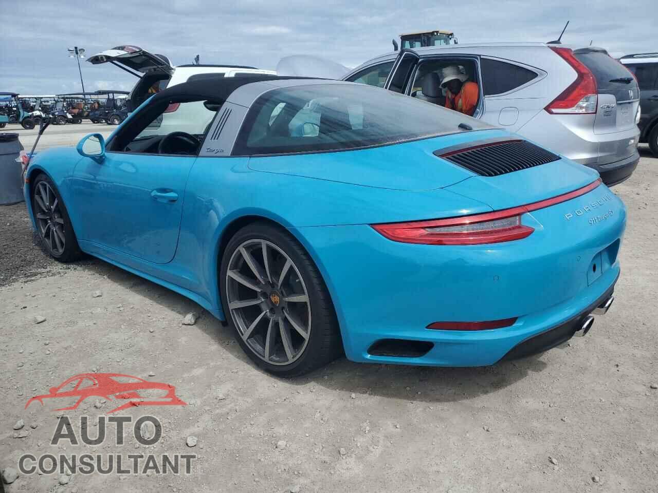 PORSCHE 911 2017 - WP0BB2A98HS136078