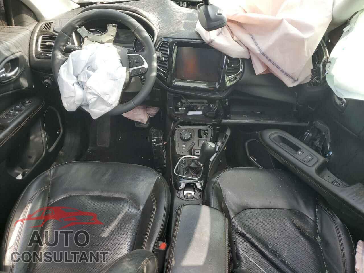 JEEP COMPASS 2018 - 3C4NJDCB8JT356370