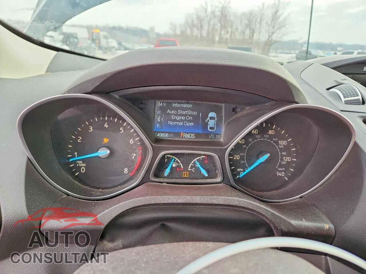 FORD ESCAPE 2017 - 1FMCU0G96HUB04594