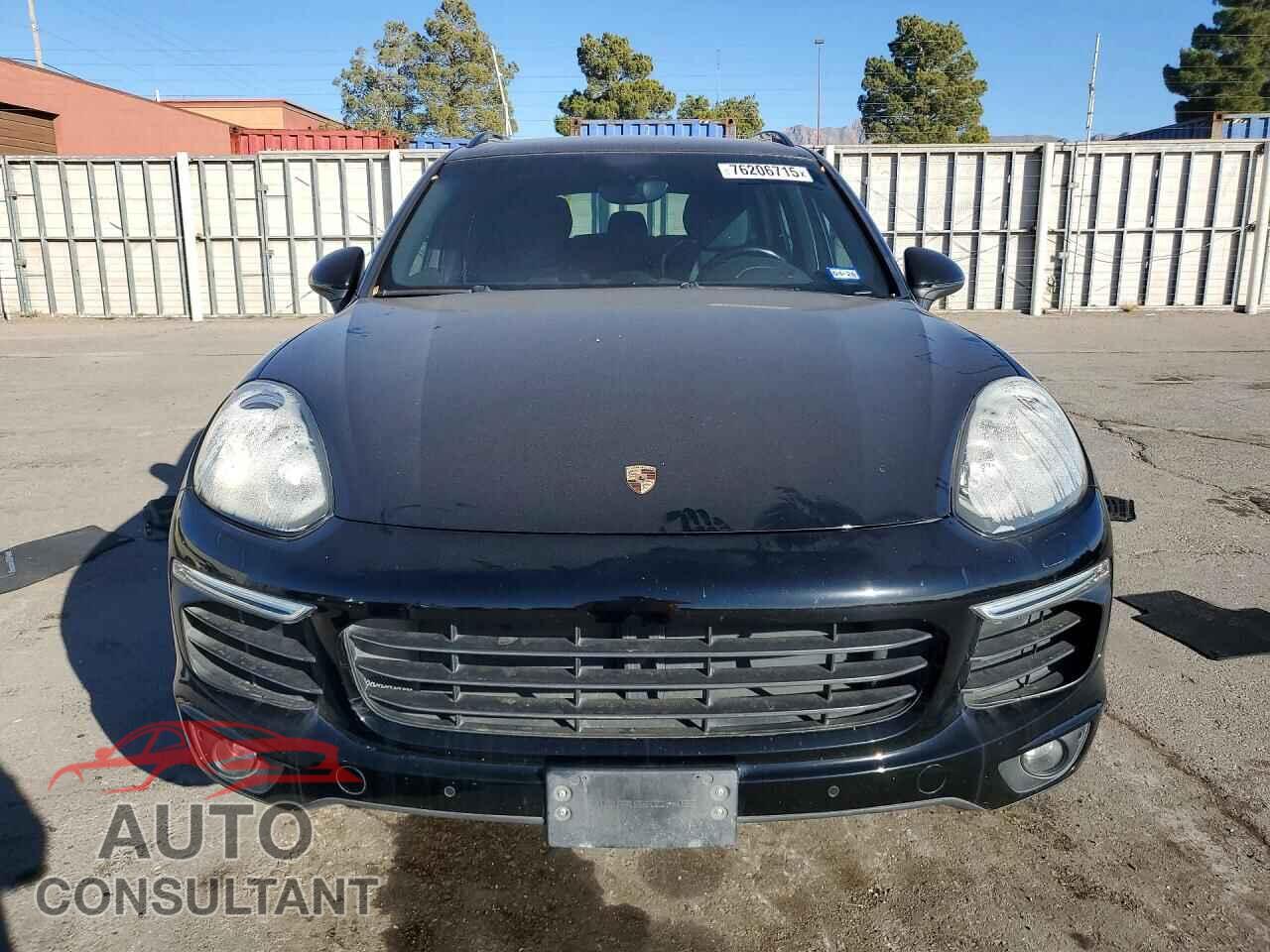 PORSCHE CAYENNE 2017 - WP1AA2A2XHKA84680