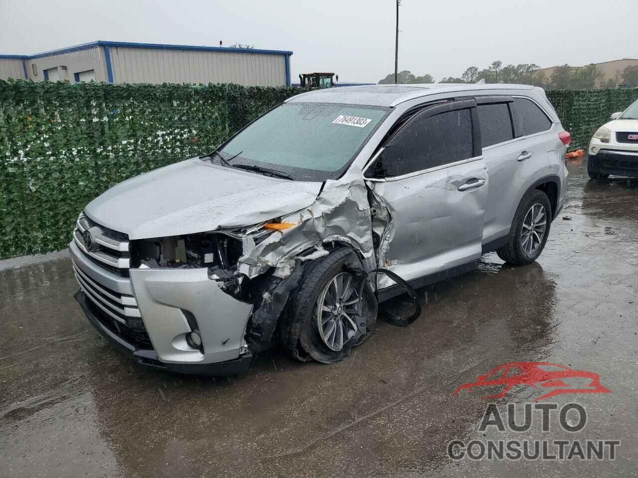 TOYOTA HIGHLANDER 2019 - 5TDKZRFHXKS571849