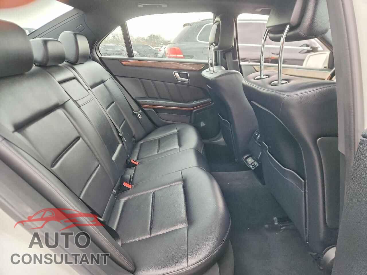MERCEDES-BENZ E 2012 - WDDHF8JB3CA564388
