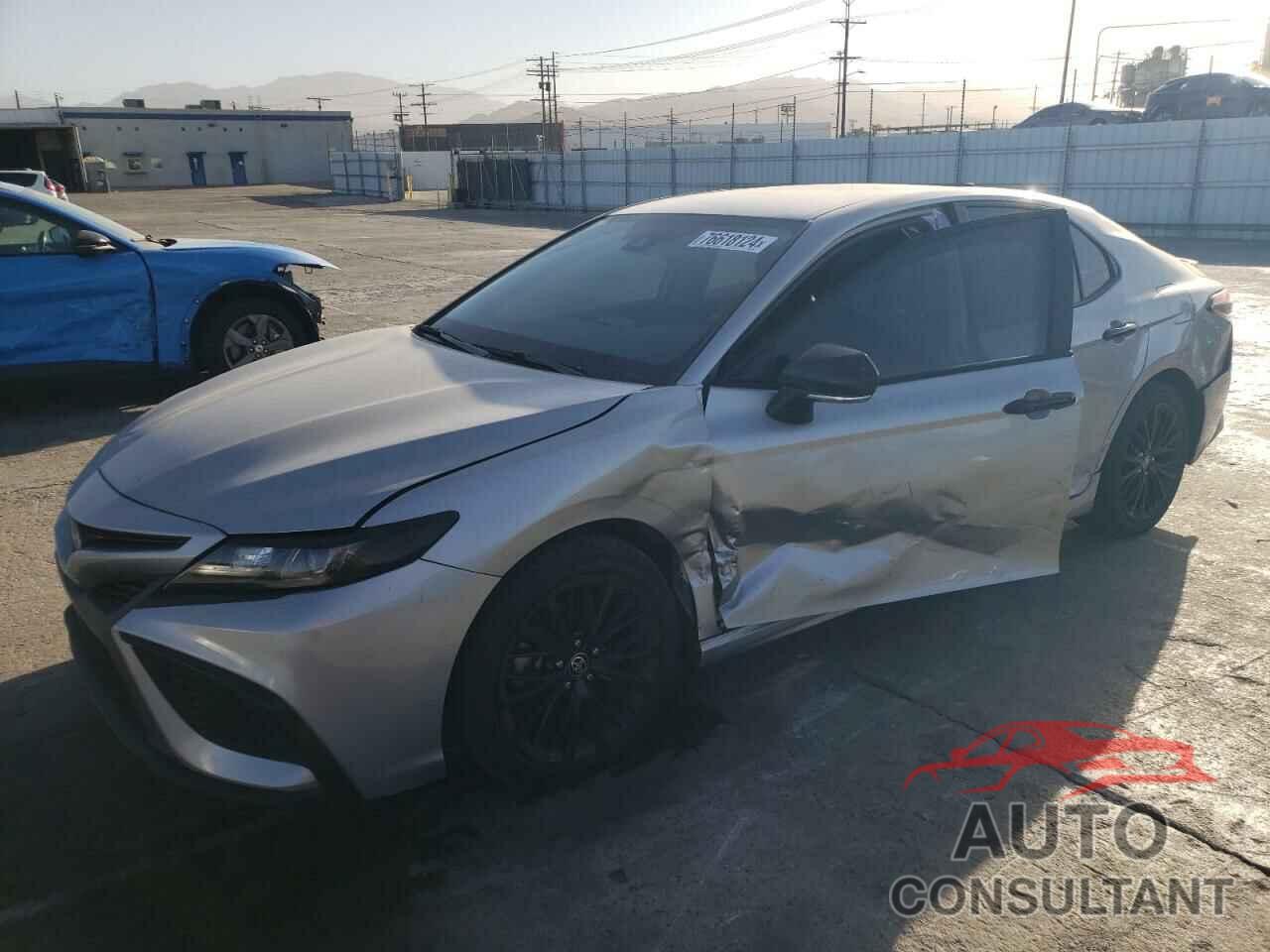 TOYOTA CAMRY 2022 - 4T1T11BK5NU061886