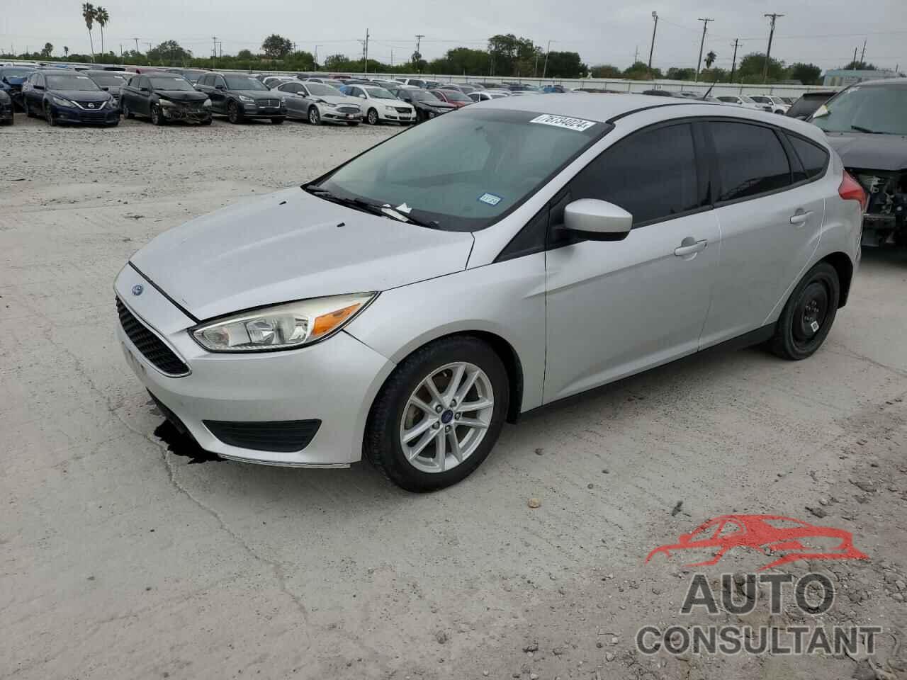 FORD FOCUS 2018 - 1FADP3K26JL251396