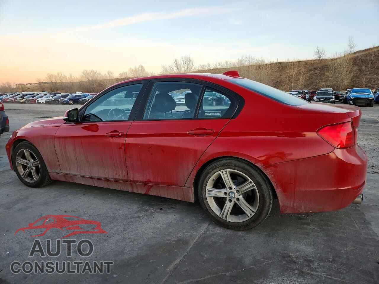 BMW 3 SERIES 2013 - WBA3C1C50DF439894