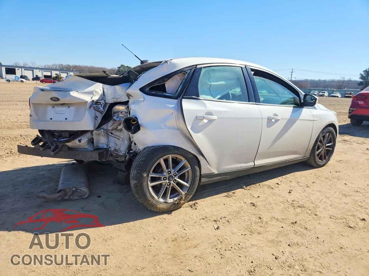 FORD FOCUS 2016 - 1FADP3F23GL352303