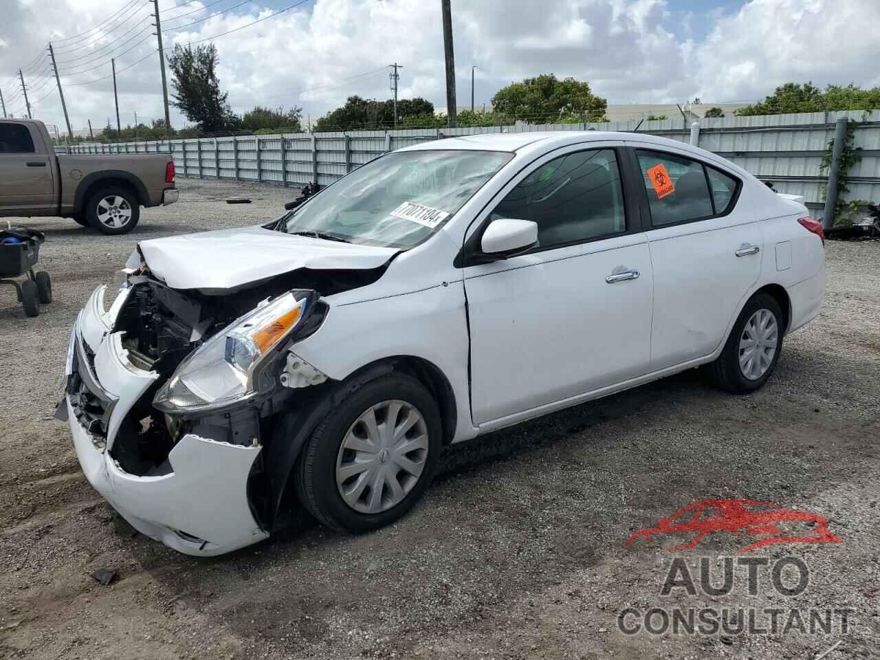 NISSAN VERSA 2018 - 3N1CN7AP9JL802167