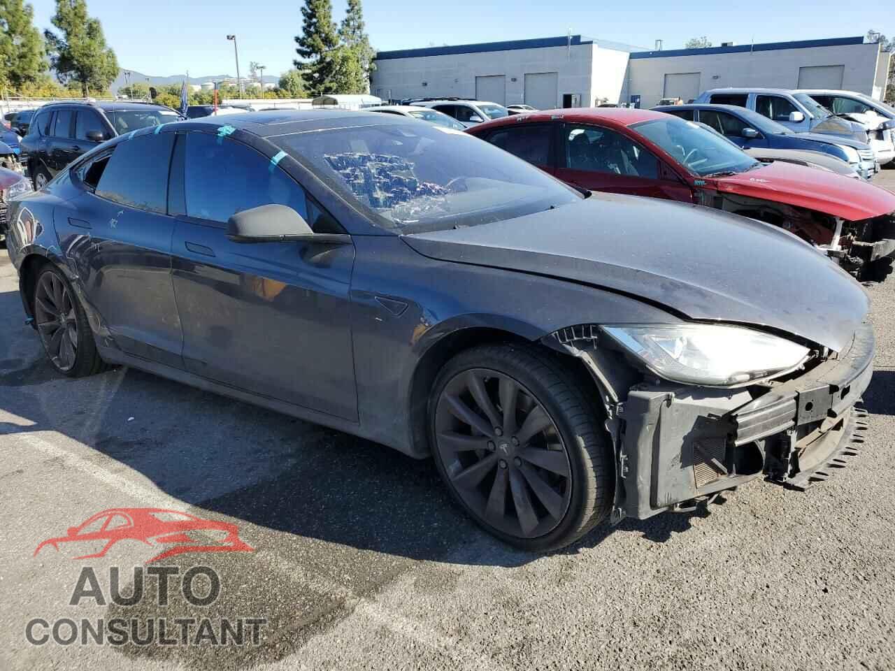 TESLA MODEL S 2015 - 5YJSA1E22FF120107