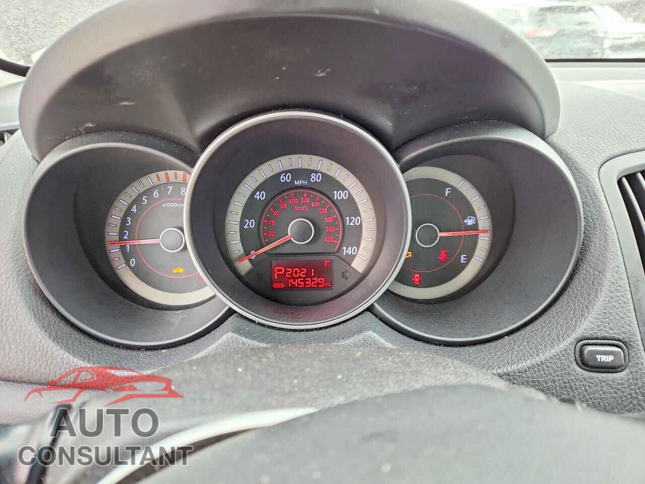 KIA FORTE 2011 - KNAFU4A20B5460347