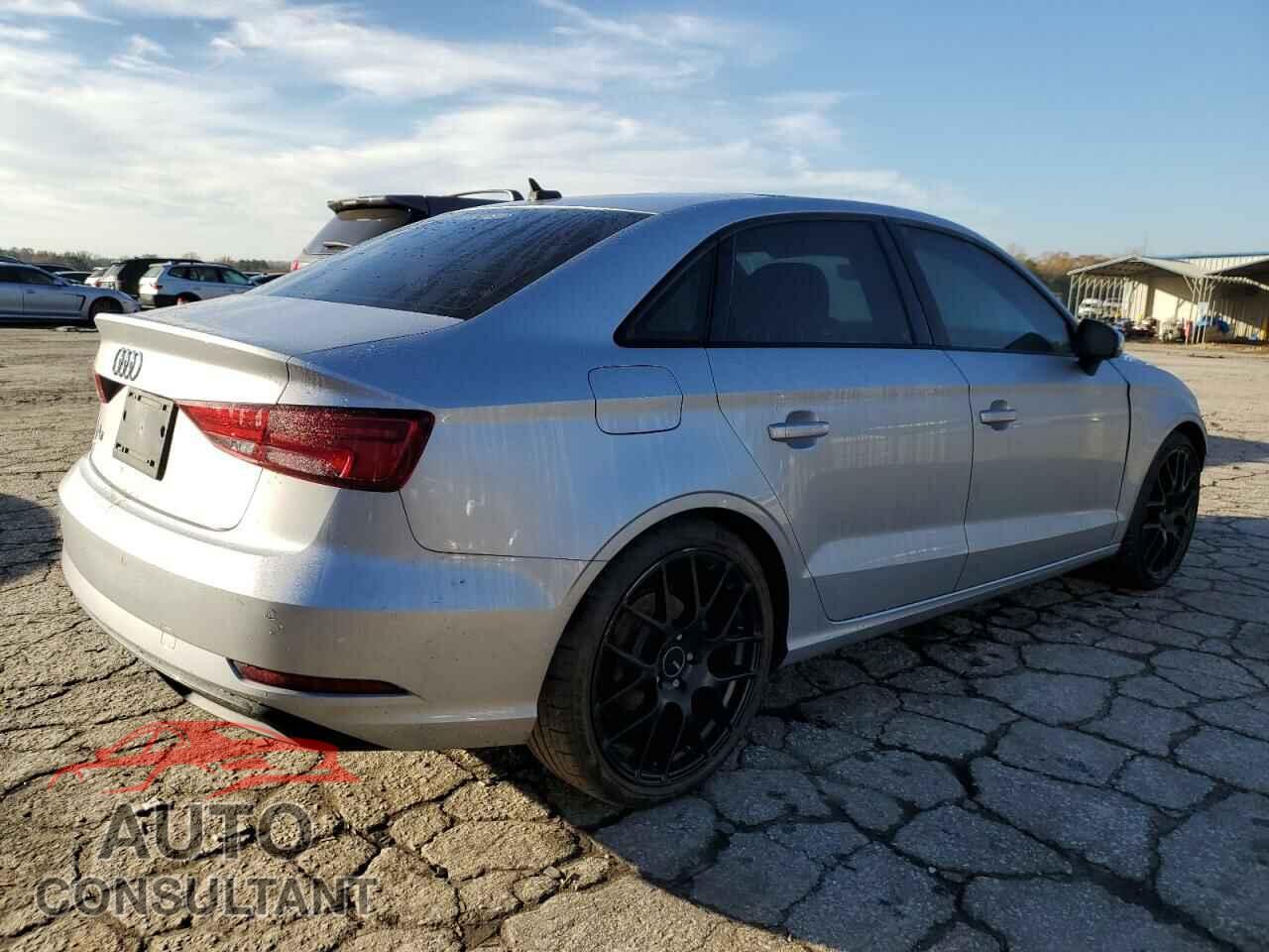 AUDI A3 2020 - WAUCUGFF2LA017531