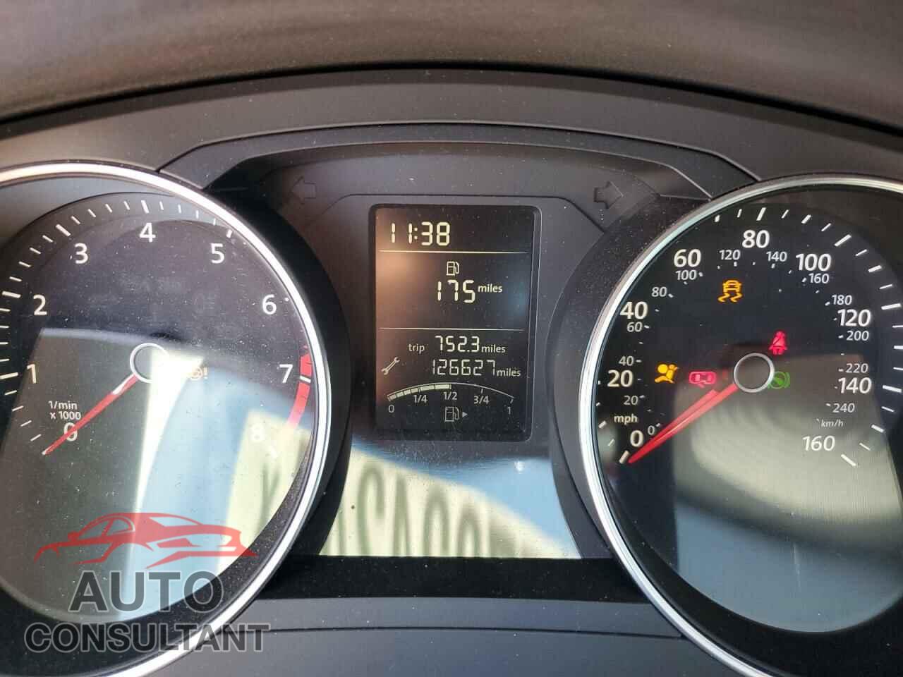 VOLKSWAGEN JETTA 2017 - 3VW2B7AJ0HM227178