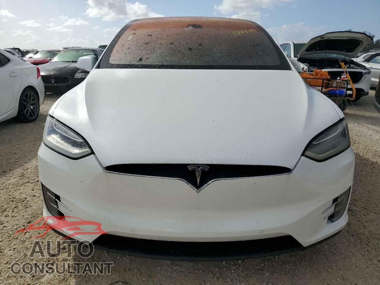 TESLA MODEL X 2016 - 5YJXCBE21GF019518