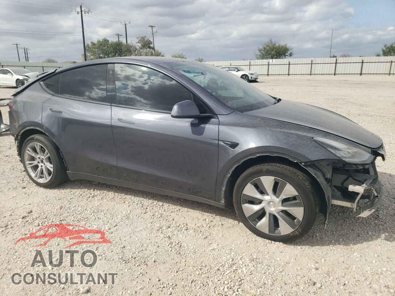 TESLA MODEL Y 2023 - 7SAYGAEE3PF585096