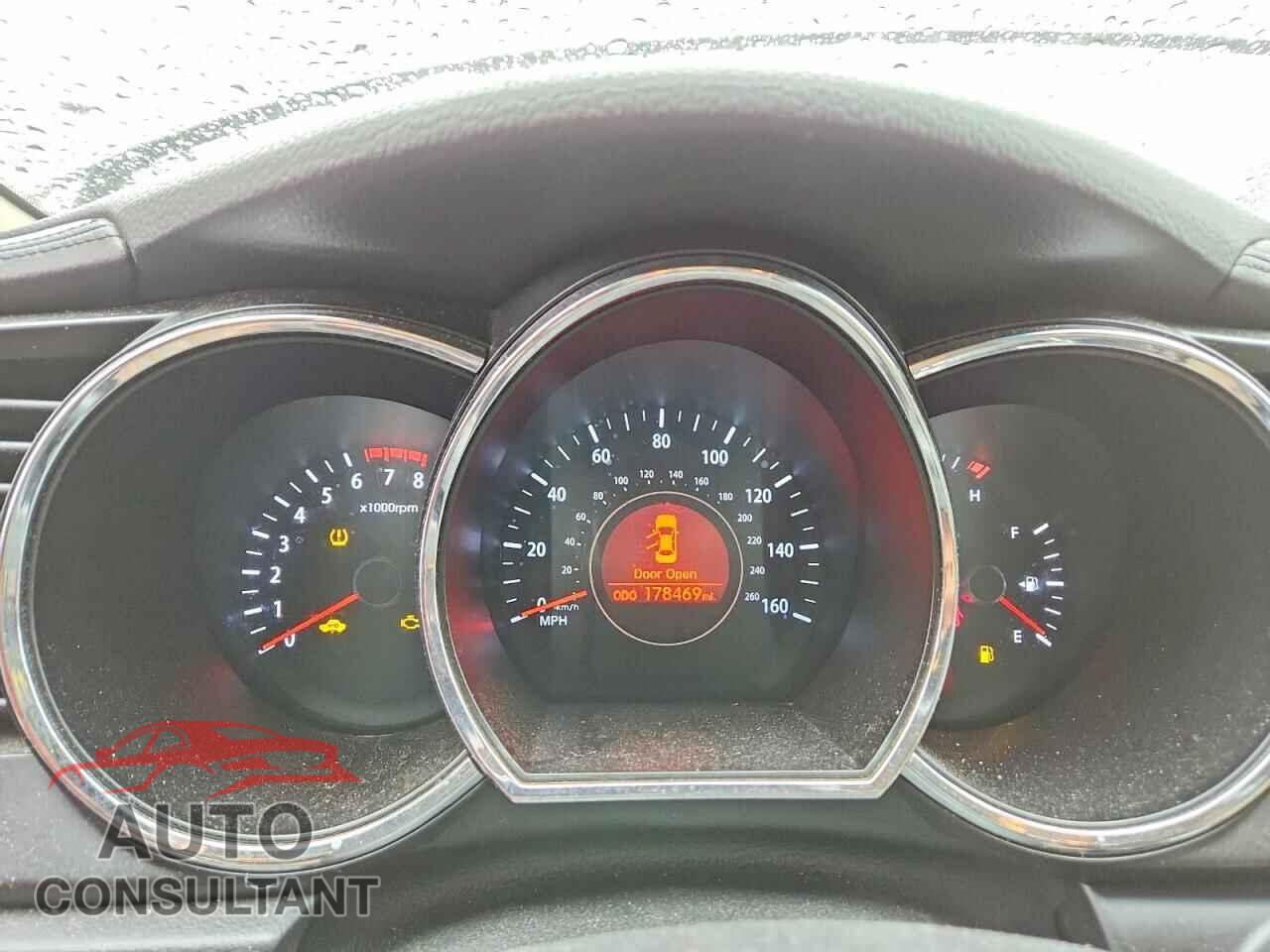KIA OPTIMA 2011 - KNAGN4A79B5156916