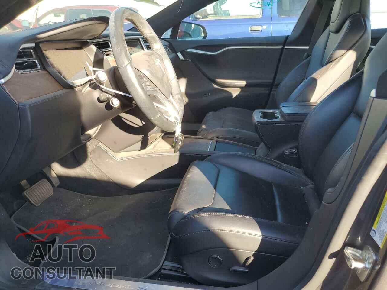 TESLA MODEL S 2018 - 5YJSA1E28JF246755