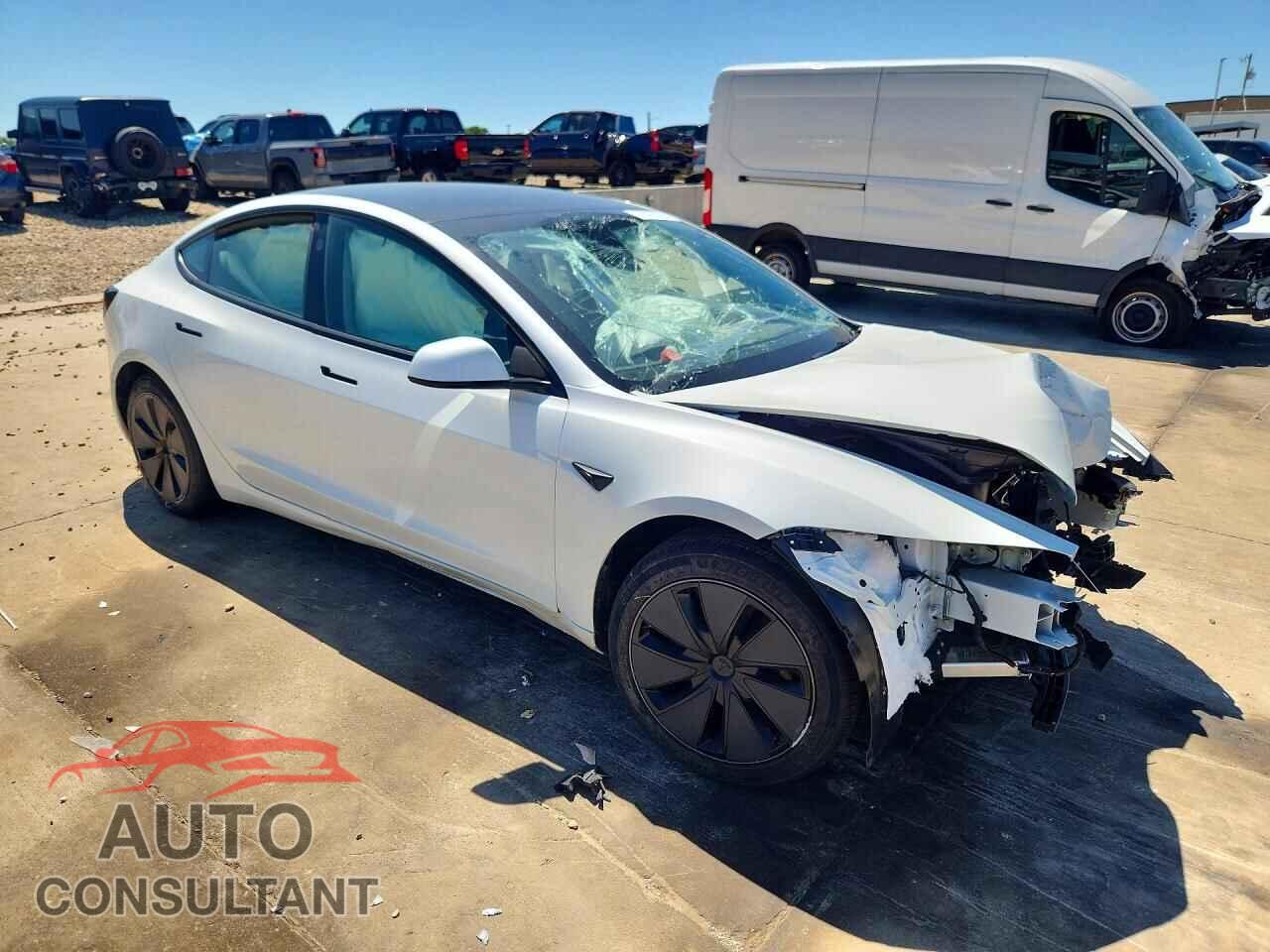 TESLA MODEL 3 2025 - 5YJ3E1EA5SF042626