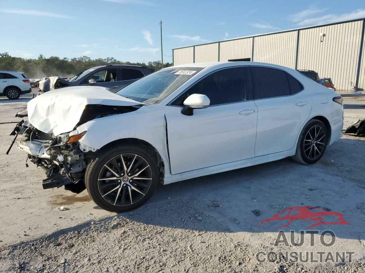 TOYOTA CAMRY 2022 - 4T1G11AK5NU710735