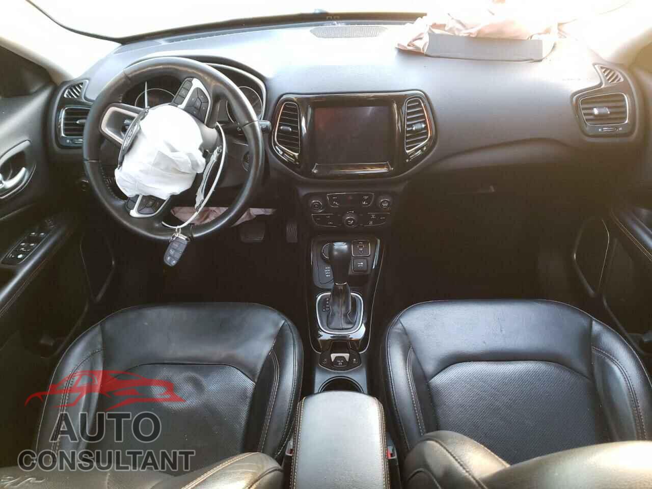 JEEP COMPASS 2018 - 3C4NJDCB8JT442312