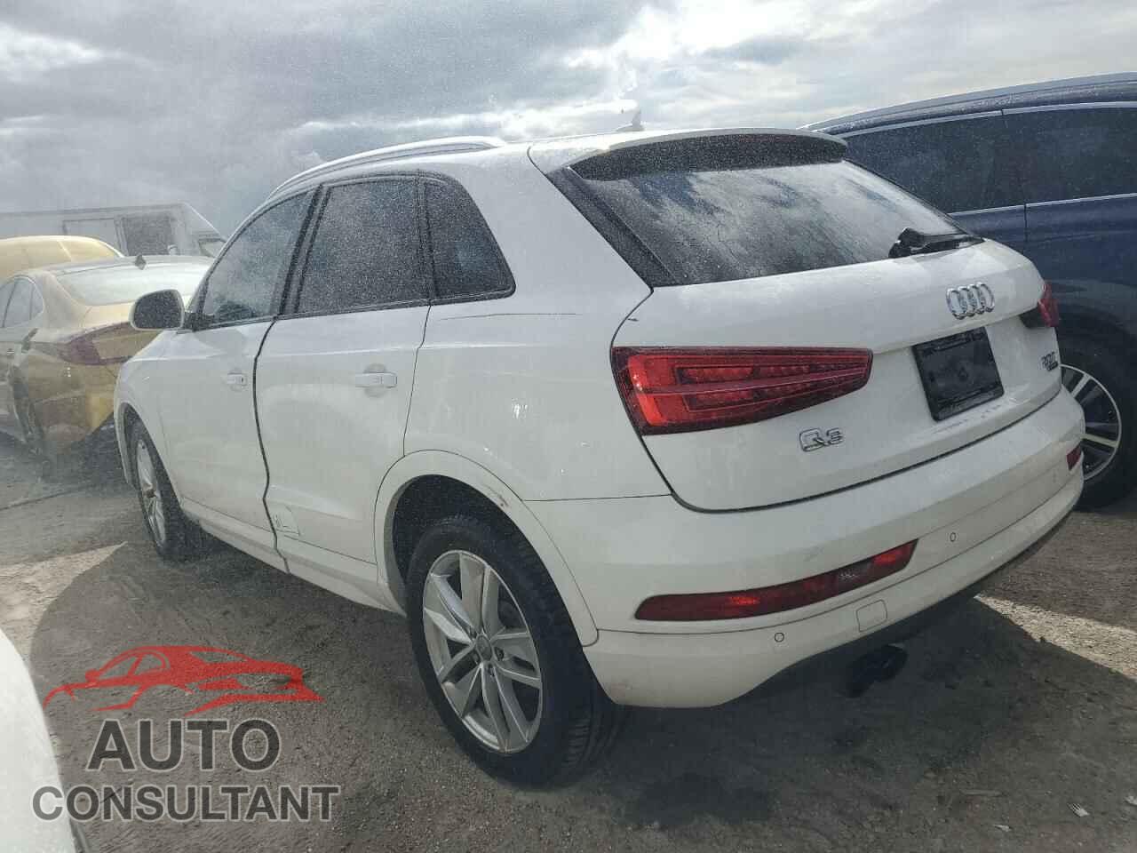 AUDI Q3 2017 - WA1ECCFS3HR012636