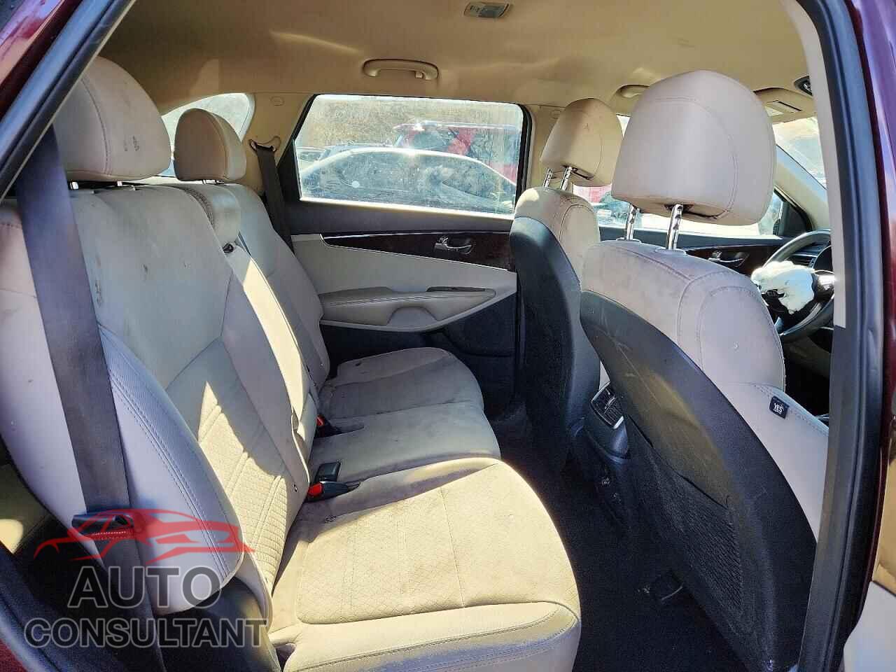 KIA SORENTO 2017 - 5XYPGDA57HG324211