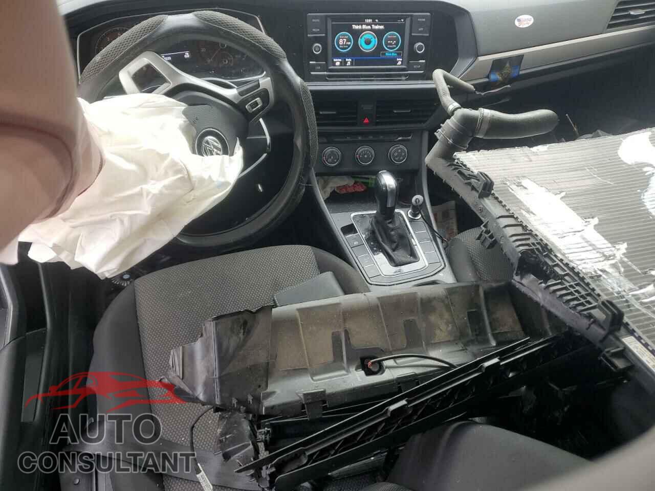 VOLKSWAGEN JETTA 2019 - 3VWC57BU3KM086893