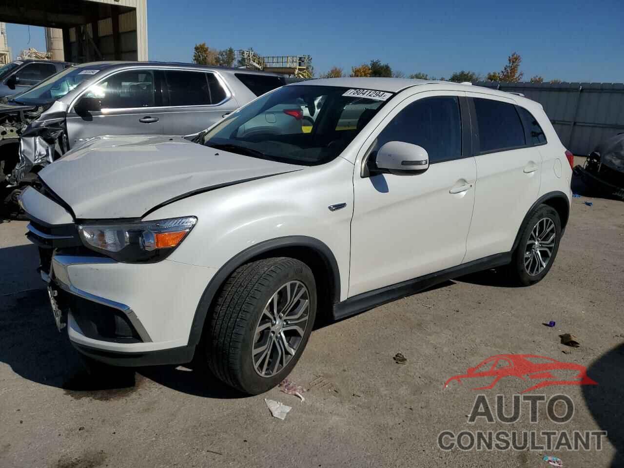 MITSUBISHI OUTLANDER 2018 - JA4AR3AU9JU021740