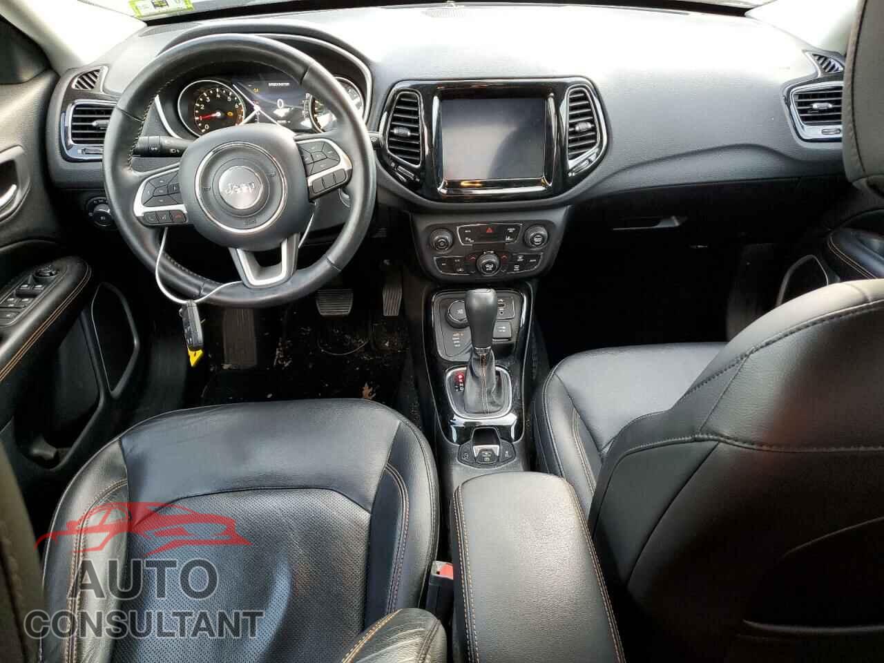 JEEP COMPASS 2018 - 3C4NJDCB6JT332651