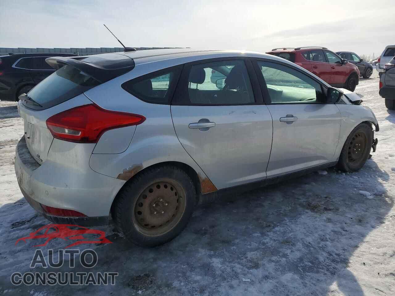 FORD FOCUS 2016 - 1FADP3K27GL299952