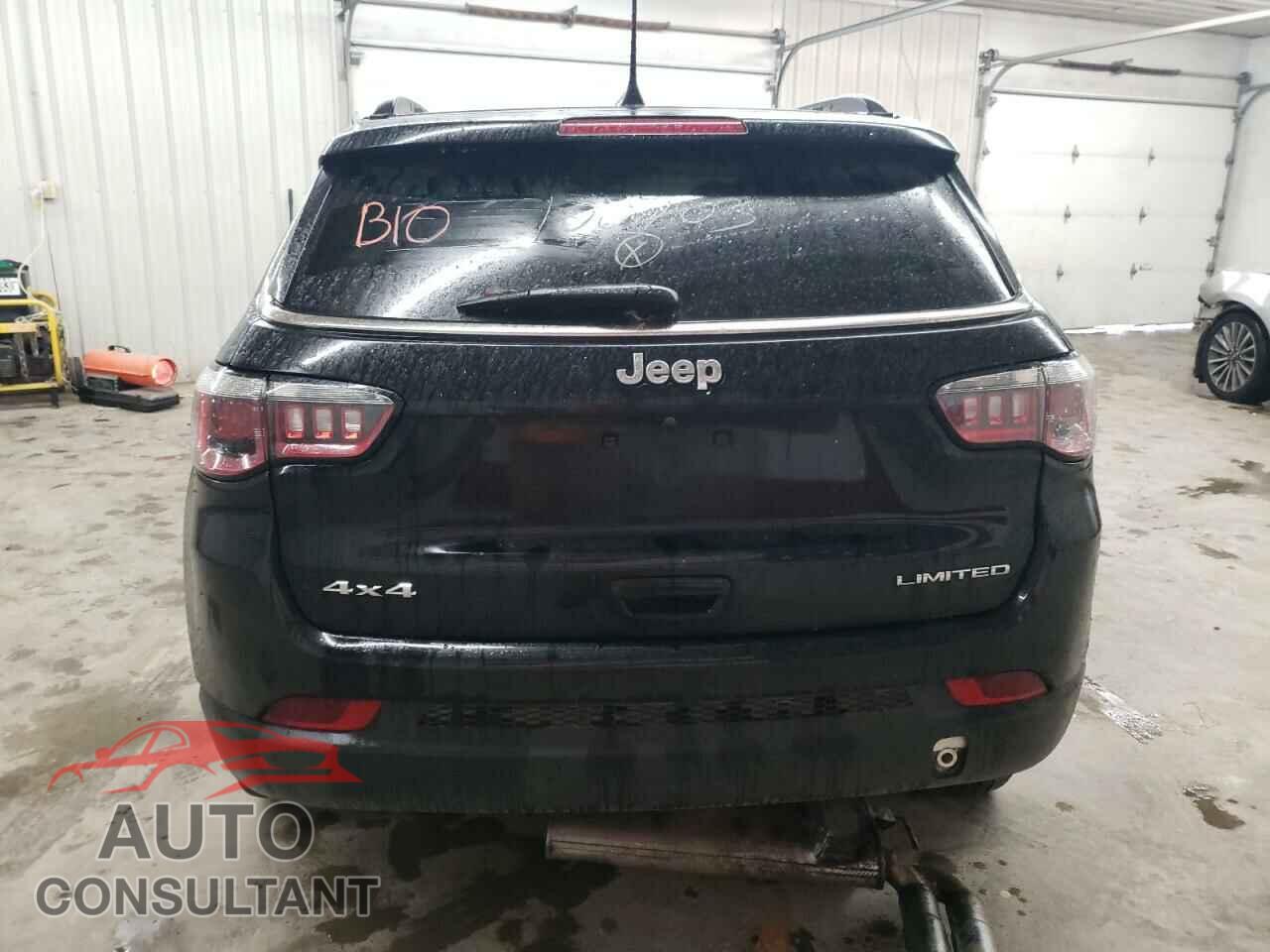 JEEP COMPASS 2018 - 3C4NJDCB1JT100703