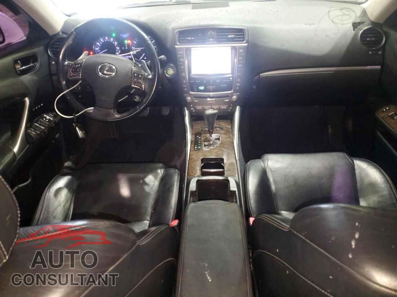 LEXUS IS 2011 - JTHCE5C26B5000906