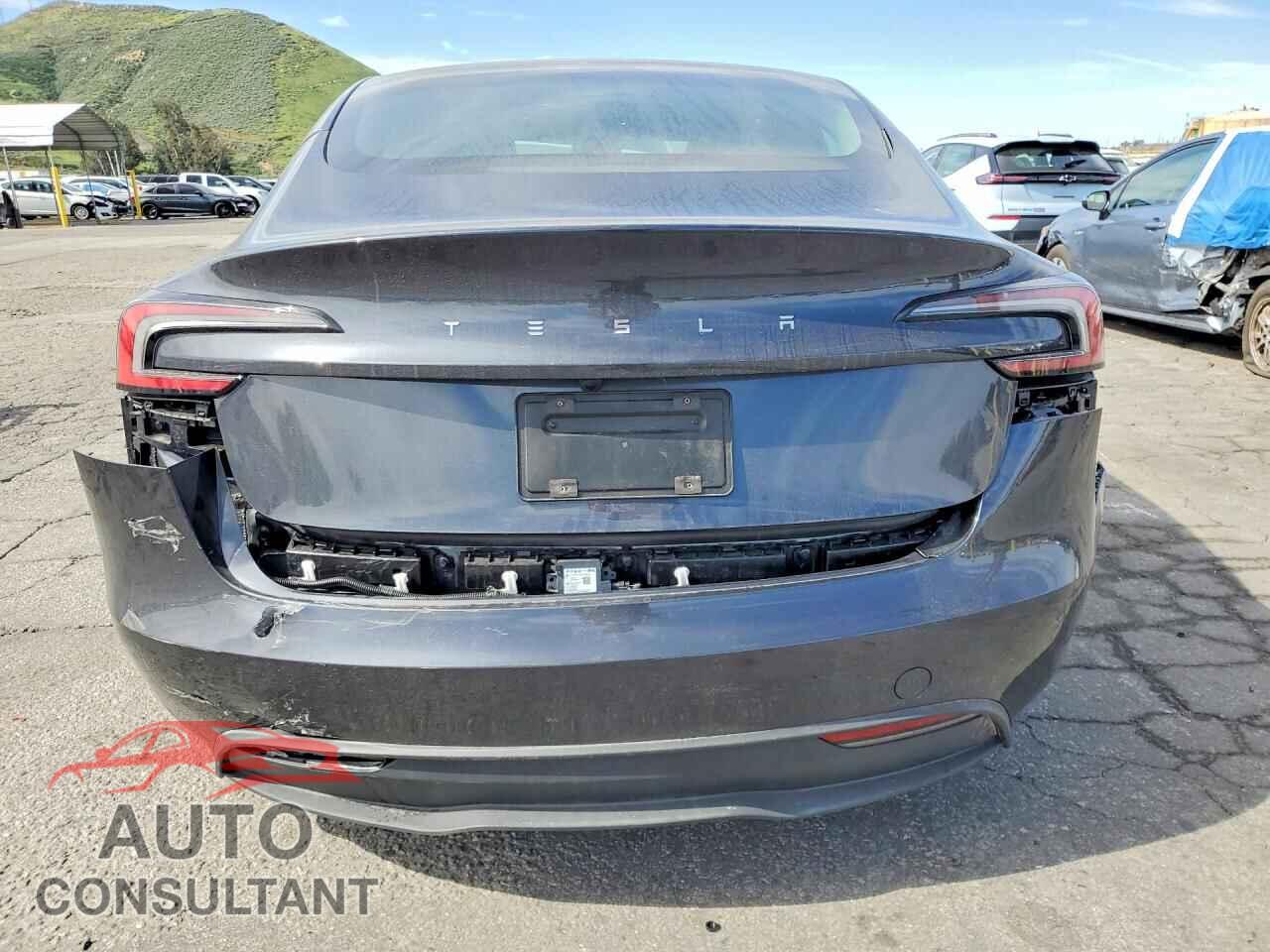 TESLA MODEL 3 2024 - 5YJ3E1EA4RF725315