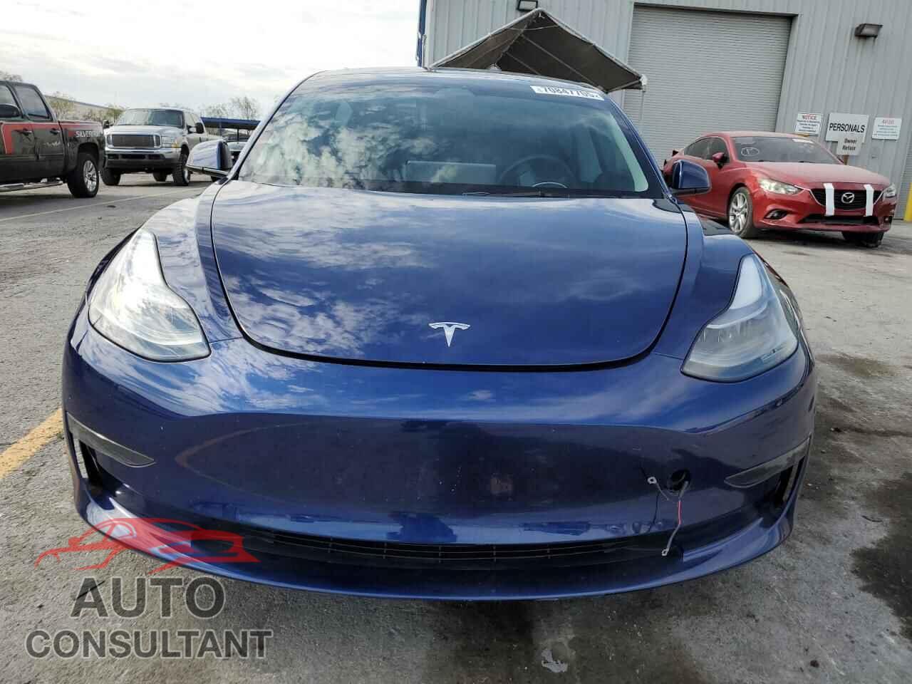 TESLA MODEL 3 2023 - 5YJ3E1EA5PF518526