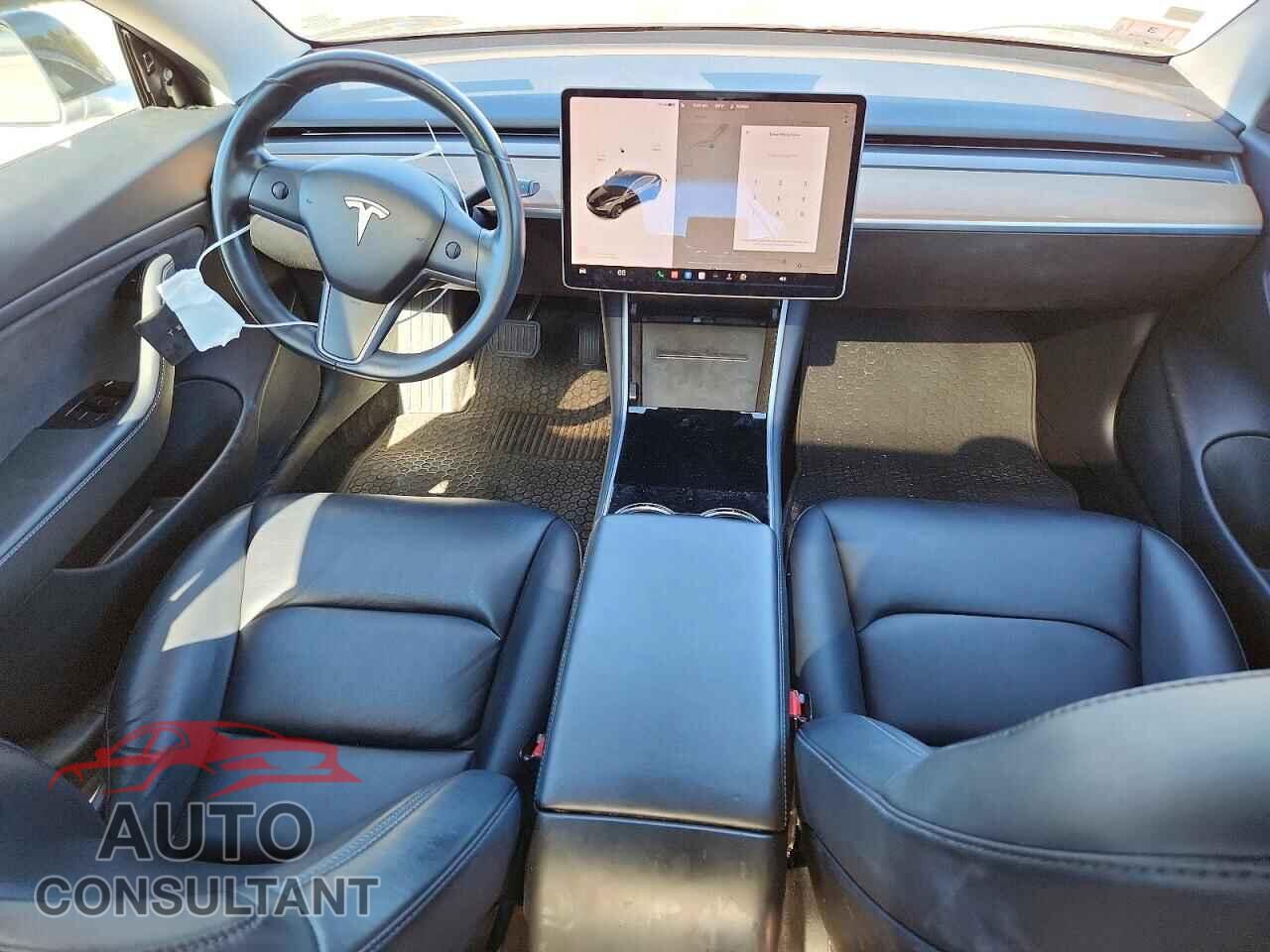 TESLA MODEL 3 2018 - 5YJ3E1EB7JF144467