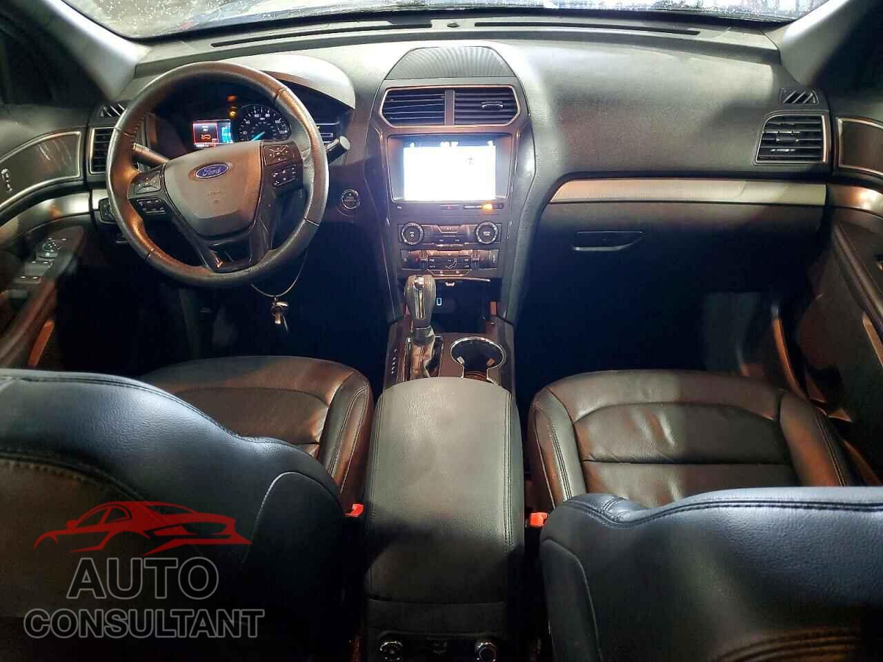 FORD EXPLORER 2018 - 1FM5K8D88JGA19432