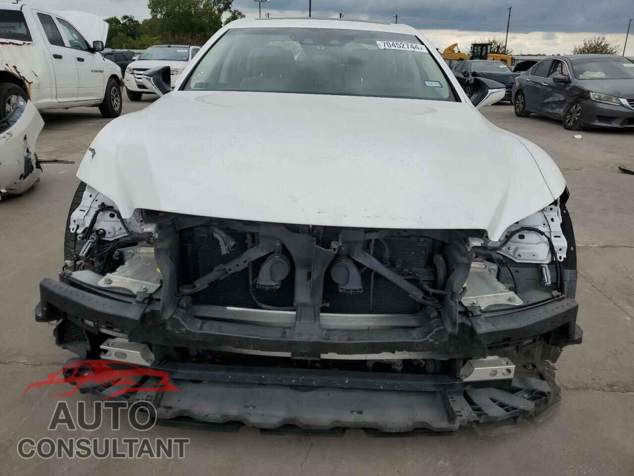 LEXUS LS500 2020 - JTHD51FF7L5010857