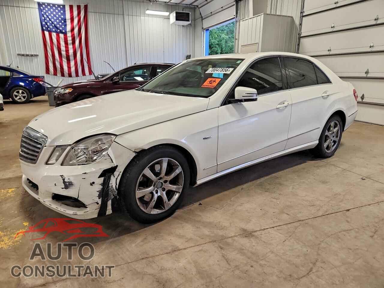 MERCEDES-BENZ E-CLASS 2012 - WDDHF5KB2CA528141
