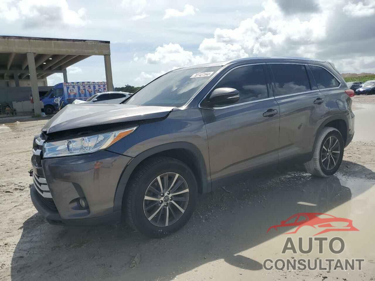 TOYOTA HIGHLANDER 2019 - 5TDKZRFH8KS550983