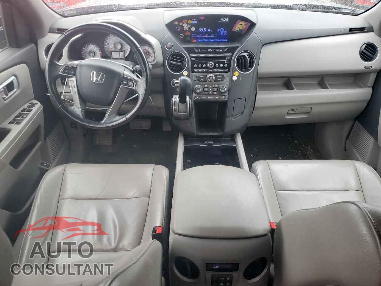 HONDA PILOT 2013 - 5FNYF4H53DB021974