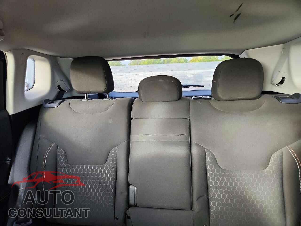 JEEP COMPASS 2019 - 3C4NJDAB2KT703244