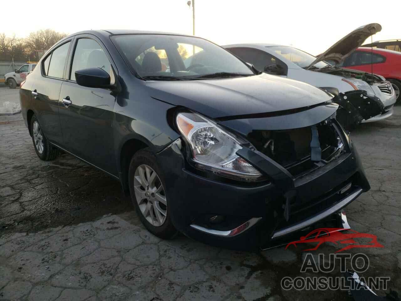 NISSAN VERSA 2017 - 3N1CN7AP0HL886440