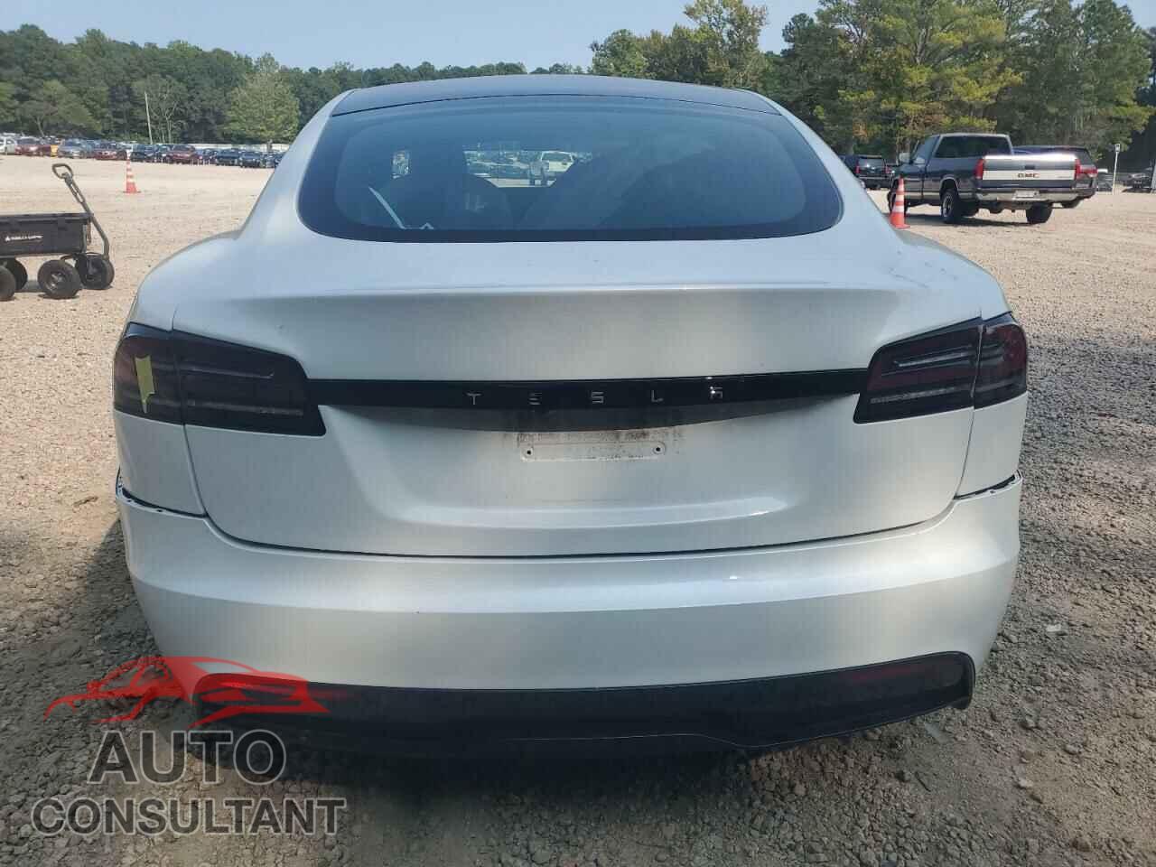 TESLA MODEL S 2023 - 5YJSA1E51PF522986